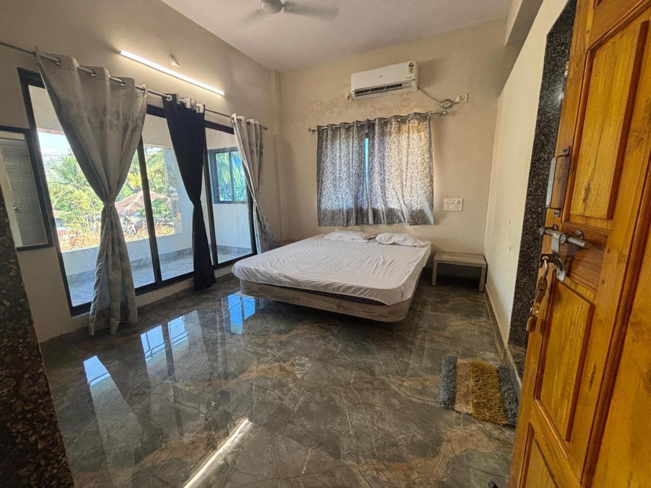 Shobhnath Home Stay Harnai Rum bild