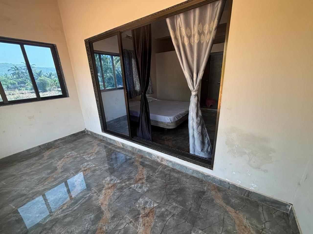 Shobhnath Home Stay Harnai Rum bild